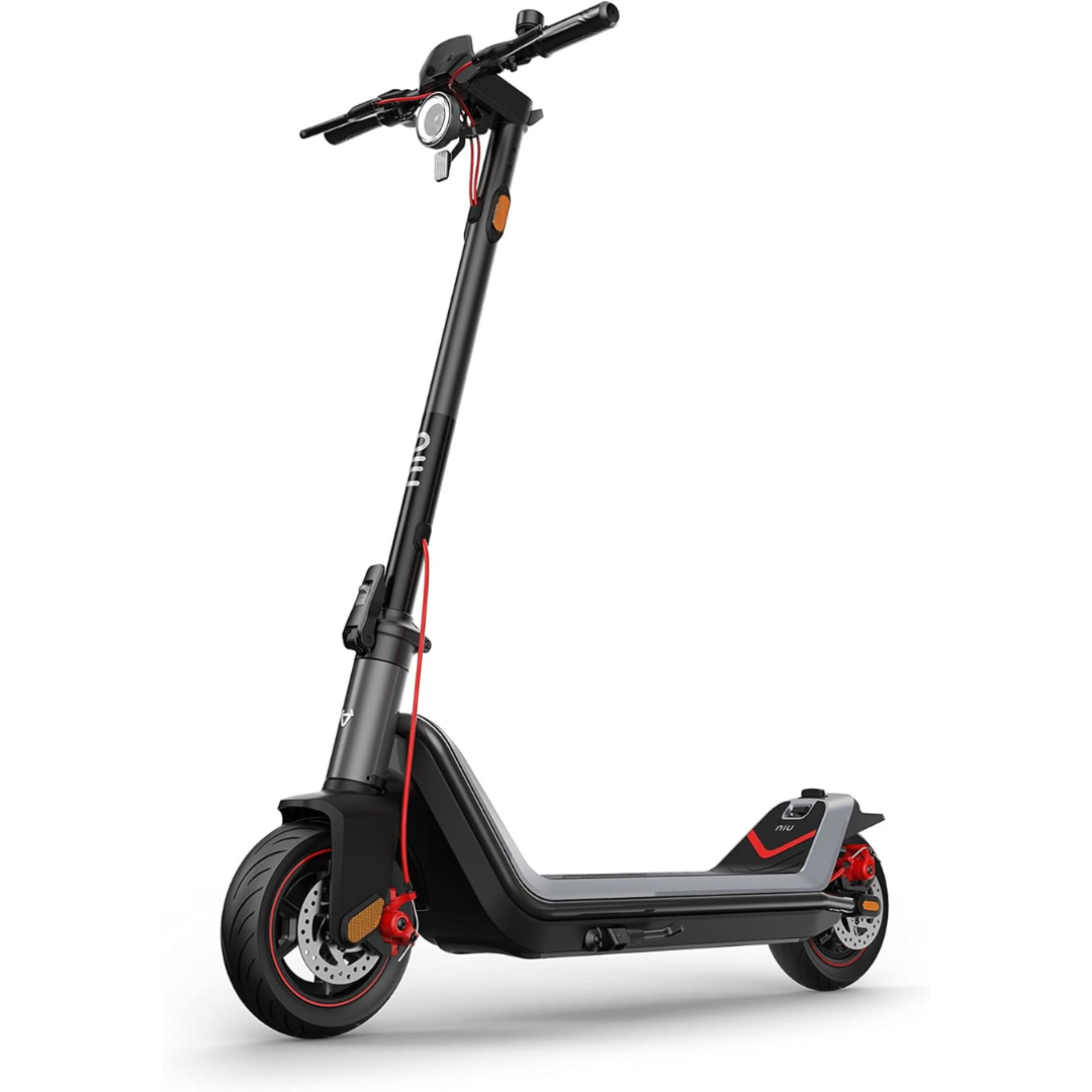 NIU Elscooter tillåten på väg; upp till 65 km räckvidd och upp till 120 kg